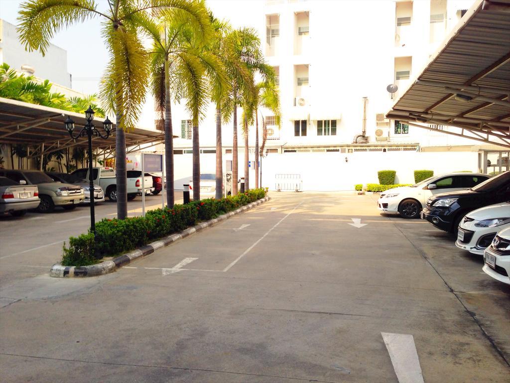 Baanbudsarin Apartment Sing Buri Εξωτερικό φωτογραφία