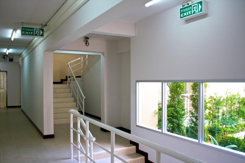 Baanbudsarin Apartment Sing Buri Εξωτερικό φωτογραφία