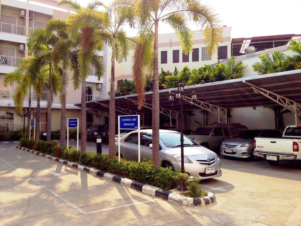 Baanbudsarin Apartment Sing Buri Εξωτερικό φωτογραφία